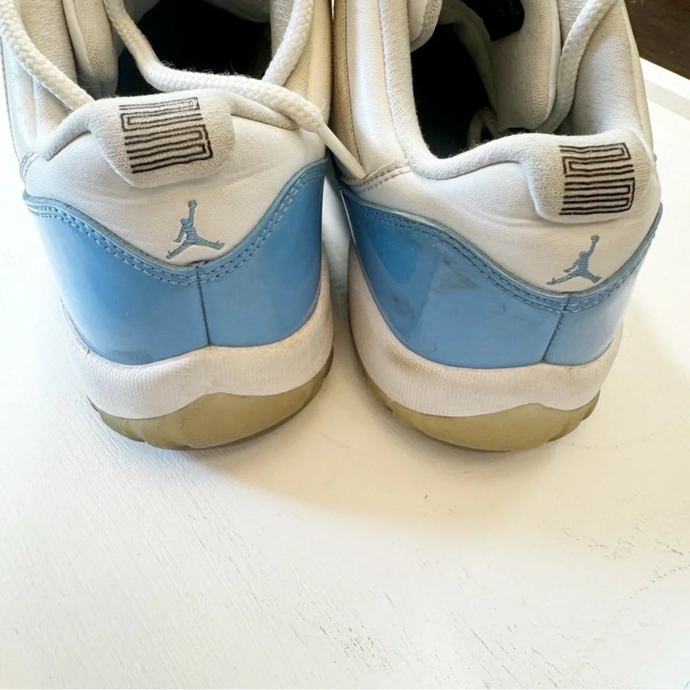 Deadstock Air Jordan 11 Retro Low Og UNC 2017 Size 11 528895 106 University Blue